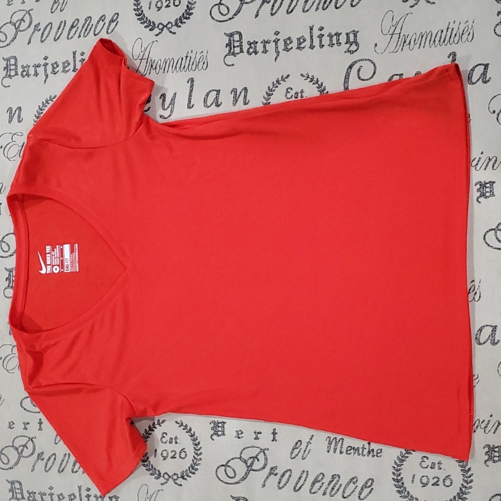 Women's Nike Tee T-Shirt Size M